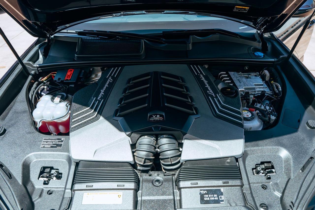 2025 Lamborghini Urus SE SE Lawrence KS