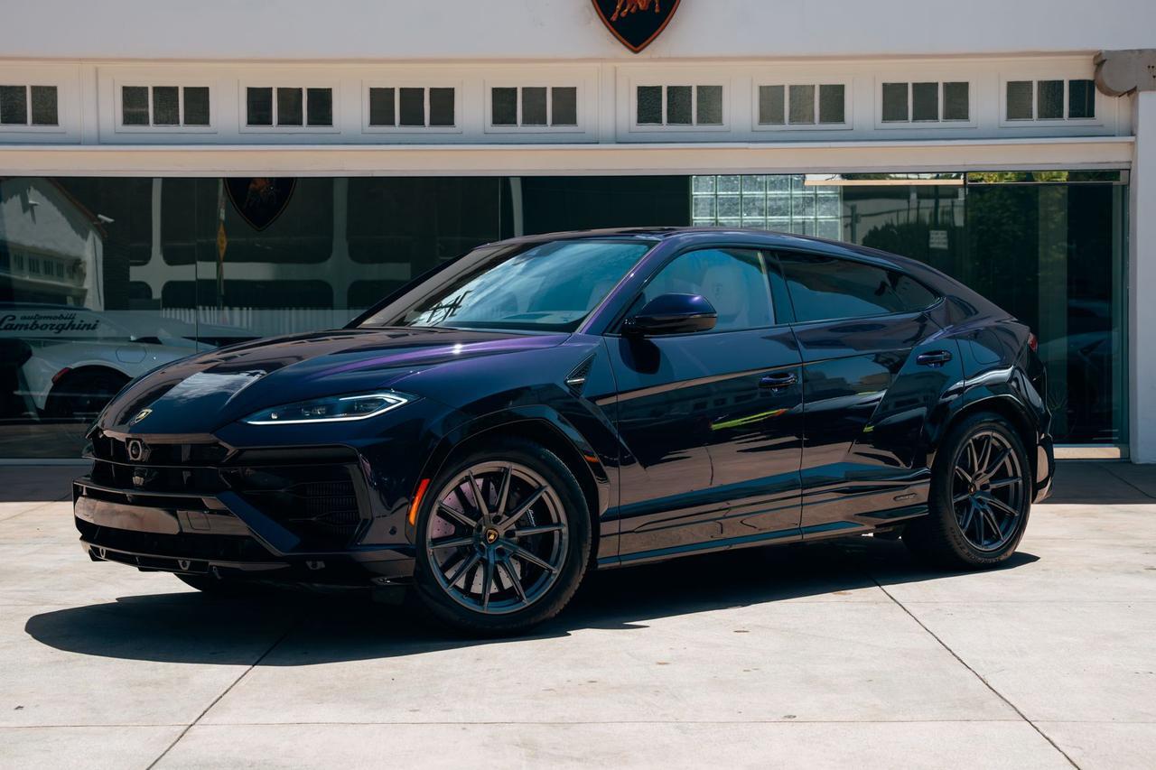 2025 Lamborghini Urus SE SE Lawrence KS