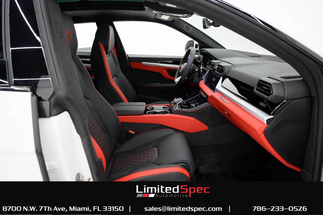 2025 Lamborghini Urus SE Sport Utility 4D Miami FL