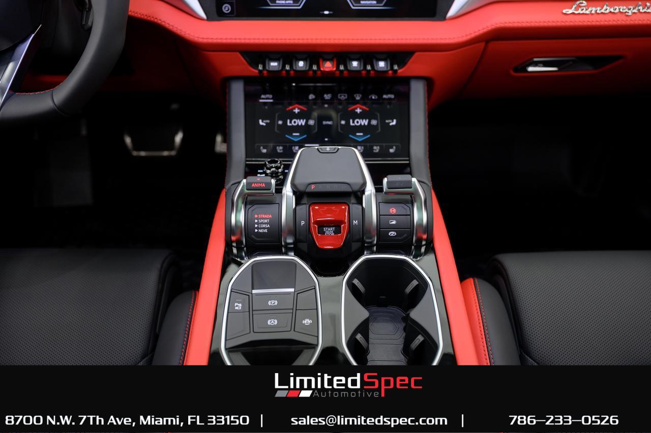 2025 Lamborghini Urus SE Sport Utility 4D Miami FL