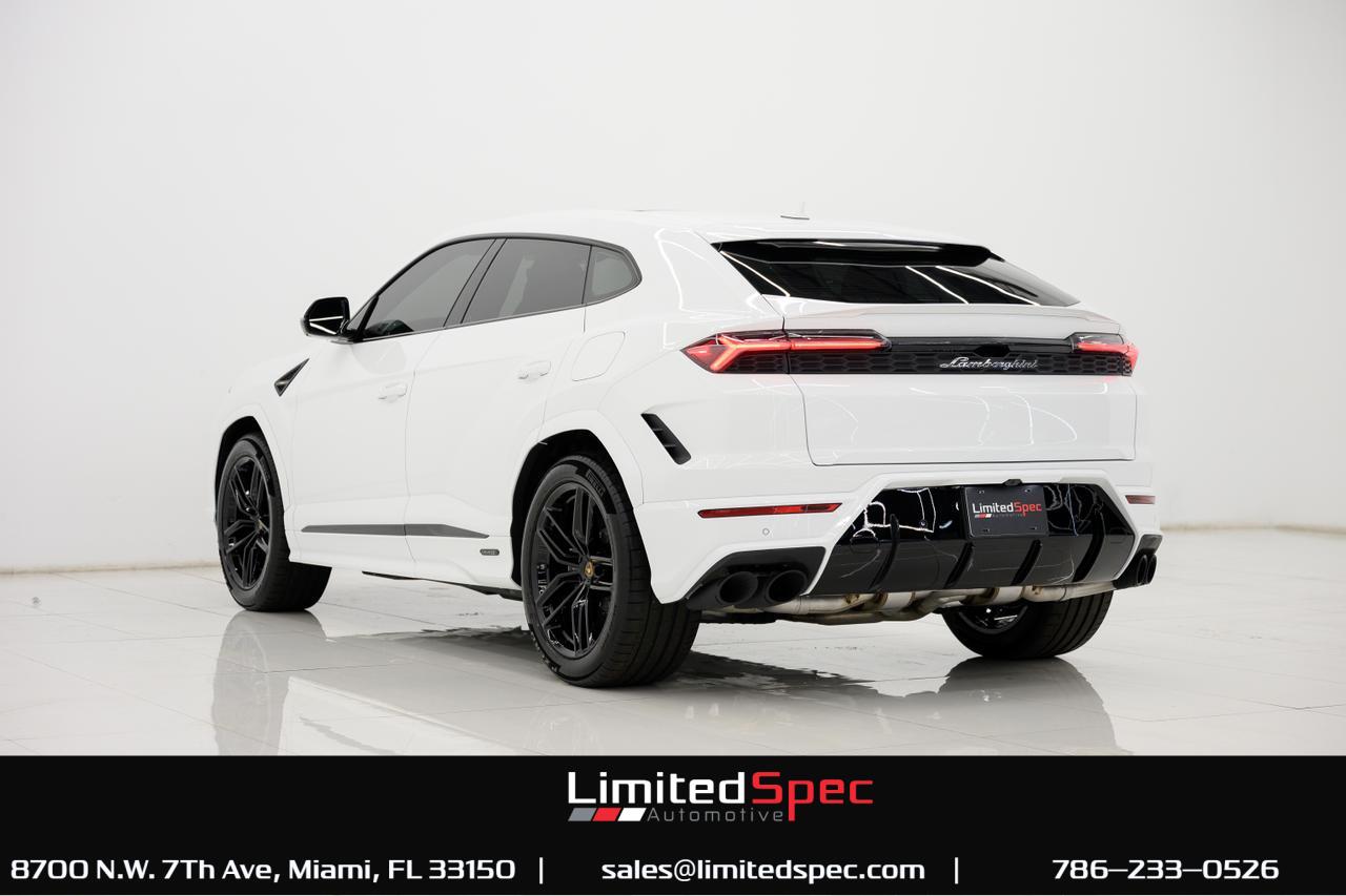 2025 Lamborghini Urus SE Sport Utility 4D Miami FL