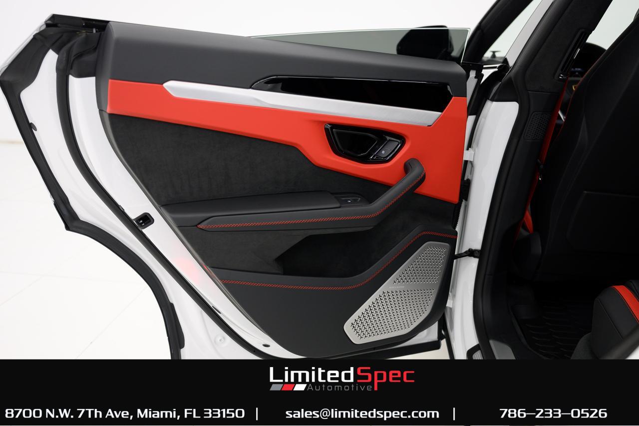 2025 Lamborghini Urus SE Sport Utility 4D Miami FL