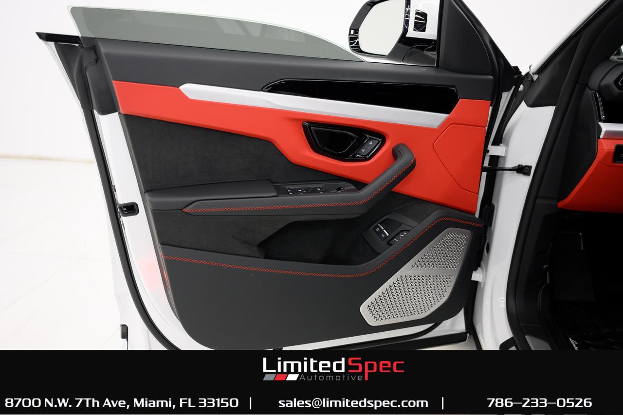 2025 Lamborghini Urus SE Sport Utility 4D Miami FL