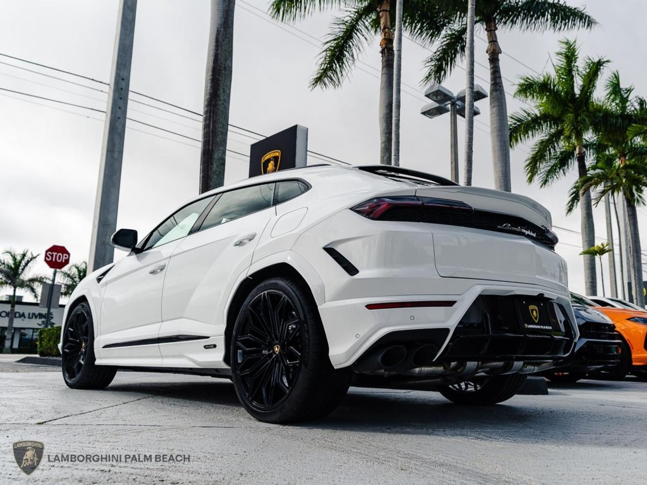 2025 Lamborghini Urus SE West Palm Beach FL
