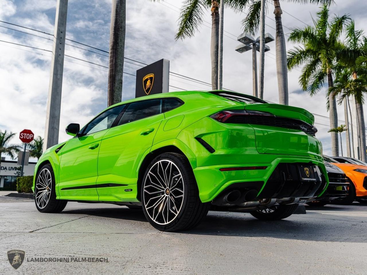 2025 Lamborghini Urus SE West Palm Beach FL