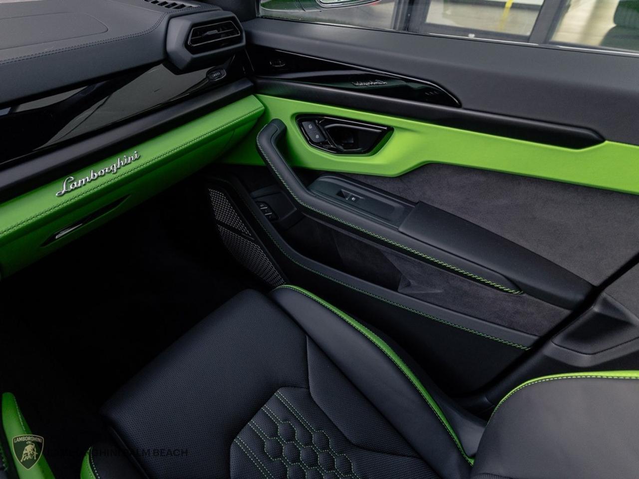 2025 Lamborghini Urus SE West Palm Beach FL