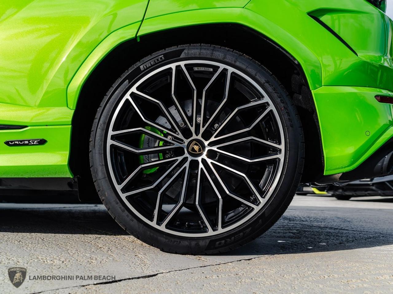2025 Lamborghini Urus SE West Palm Beach FL