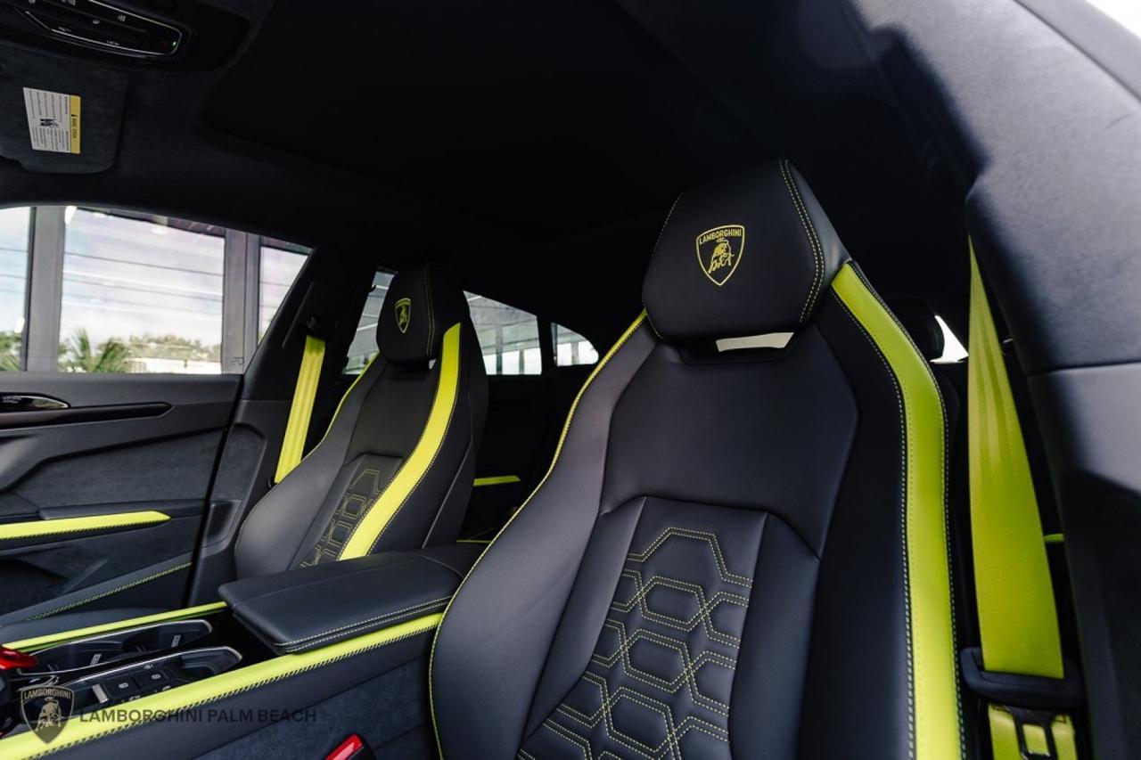 2025 Lamborghini Urus SE West Palm Beach FL