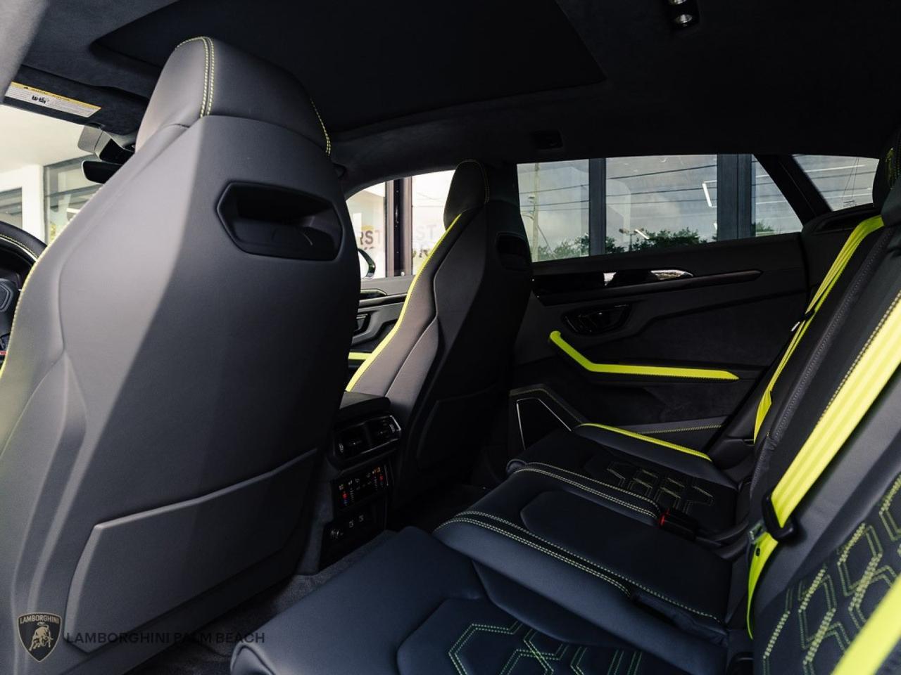 2025 Lamborghini Urus SE West Palm Beach FL