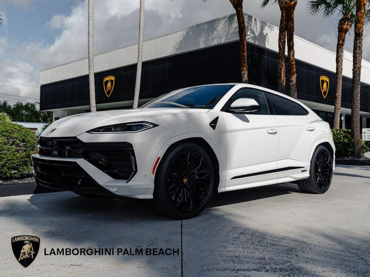 2025 Lamborghini Urus SE