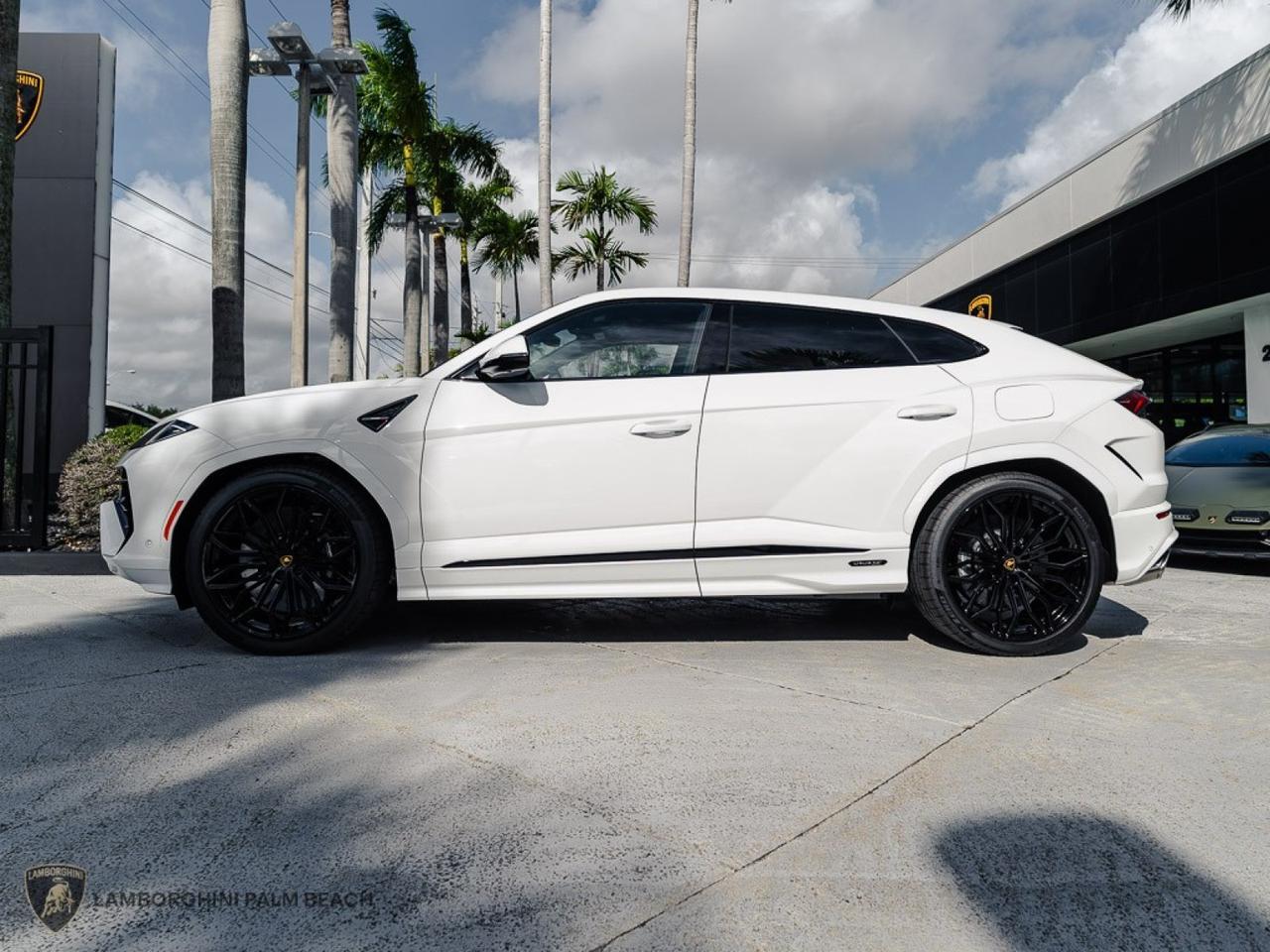 2025 Lamborghini Urus SE West Palm Beach FL