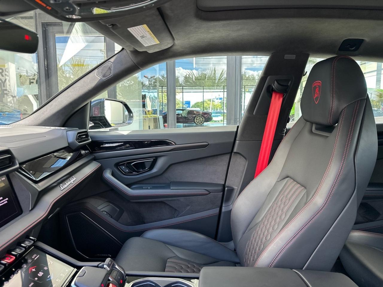 2025 Lamborghini Urus SE West Palm Beach FL