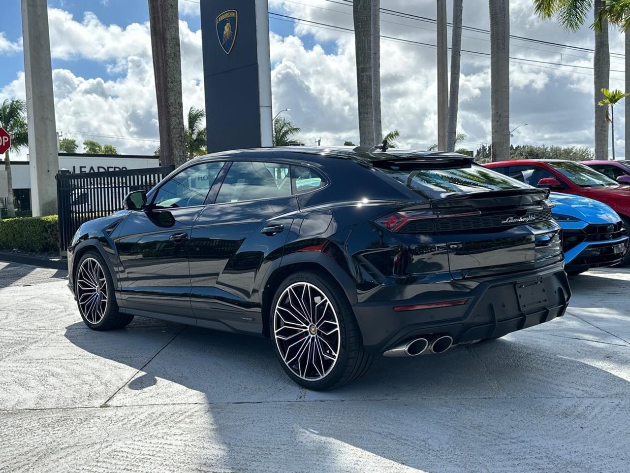 2025 Lamborghini Urus SE West Palm Beach FL