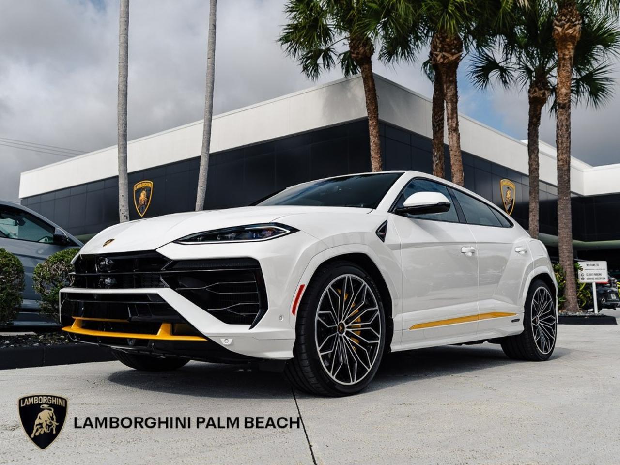 2025 Lamborghini Urus SE