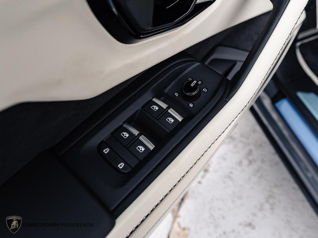 2025 Lamborghini Urus SE West Palm Beach FL
