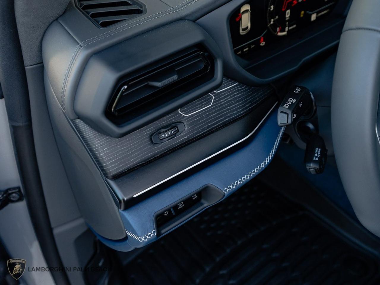 2025 Lamborghini Urus SE West Palm Beach FL