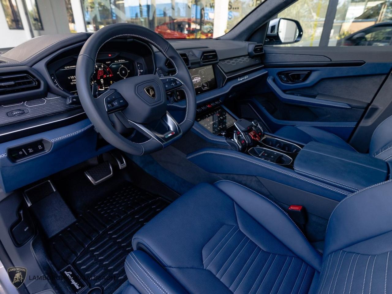 2025 Lamborghini Urus SE West Palm Beach FL