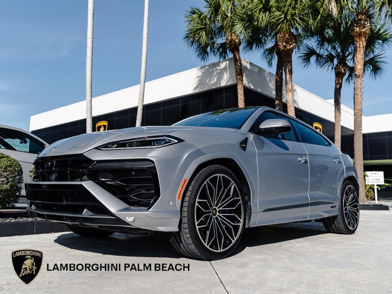 2025 Lamborghini Urus SE