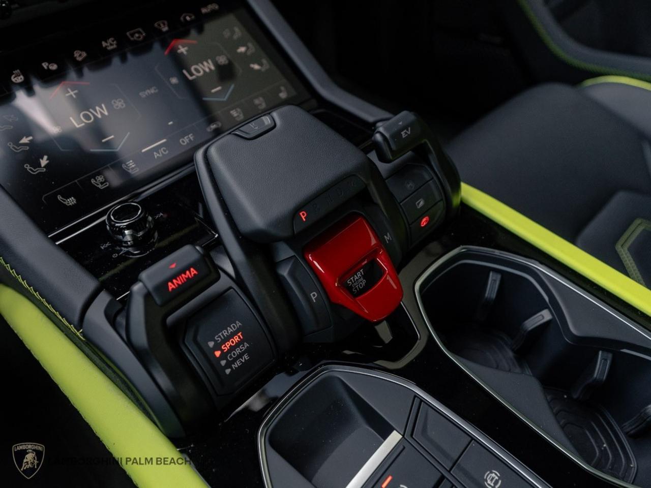 2025 Lamborghini Urus SE West Palm Beach FL