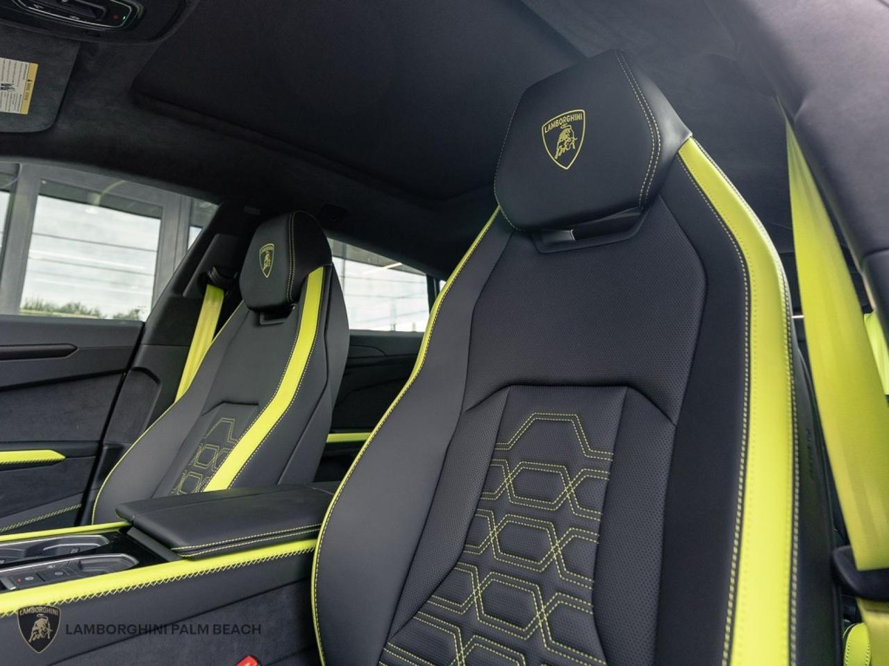 2025 Lamborghini Urus SE West Palm Beach FL