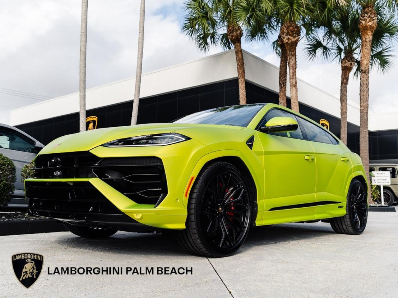 2025 Lamborghini Urus SE