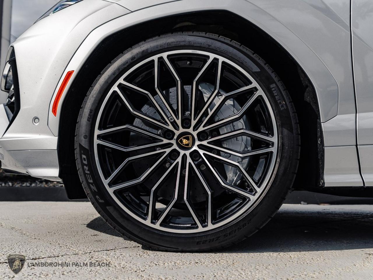 2025 Lamborghini Urus SE West Palm Beach FL