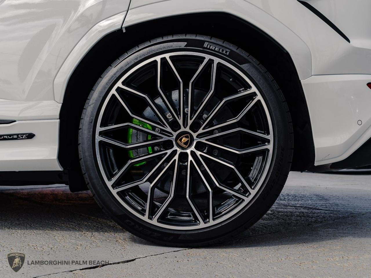 2025 Lamborghini Urus SE West Palm Beach FL