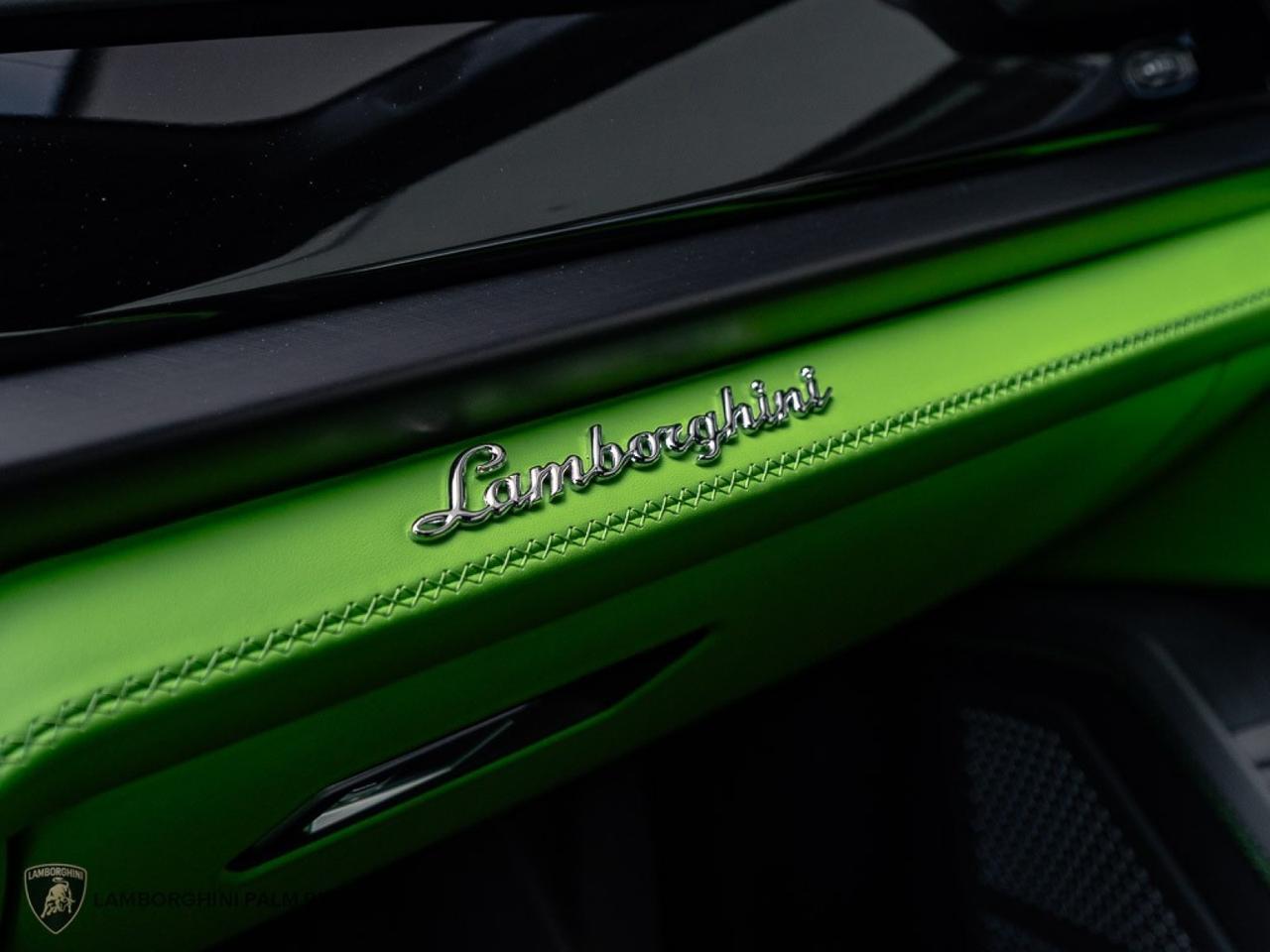 2025 Lamborghini Urus SE West Palm Beach FL