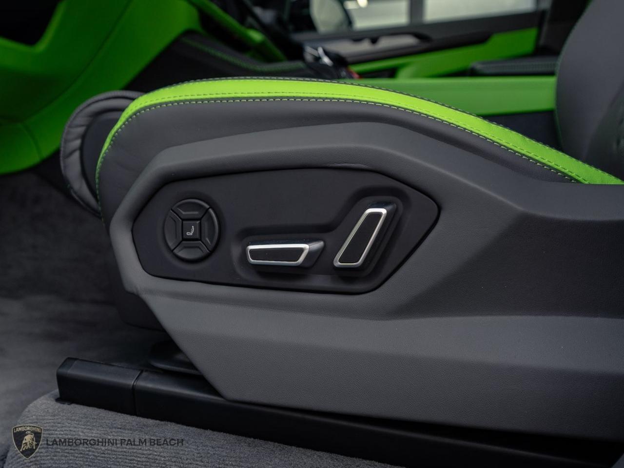 2025 Lamborghini Urus SE West Palm Beach FL