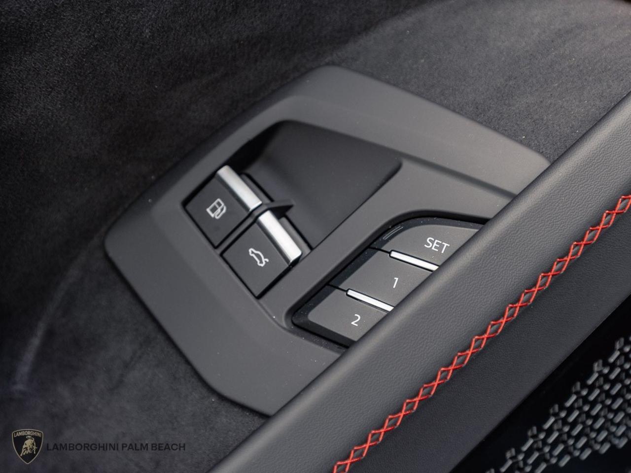 2025 Lamborghini Urus SE West Palm Beach FL