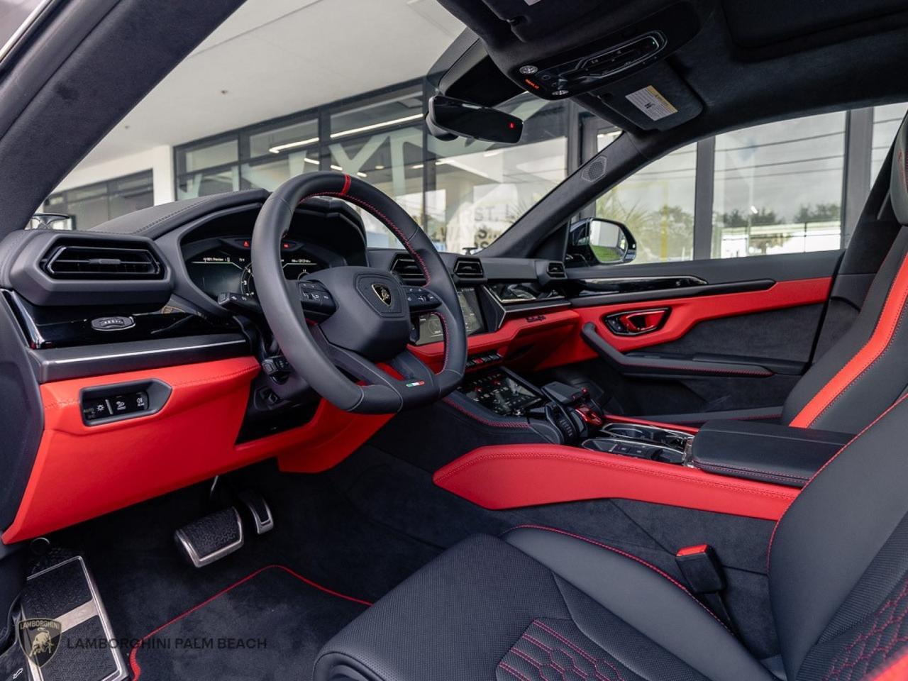 2025 Lamborghini Urus SE West Palm Beach FL