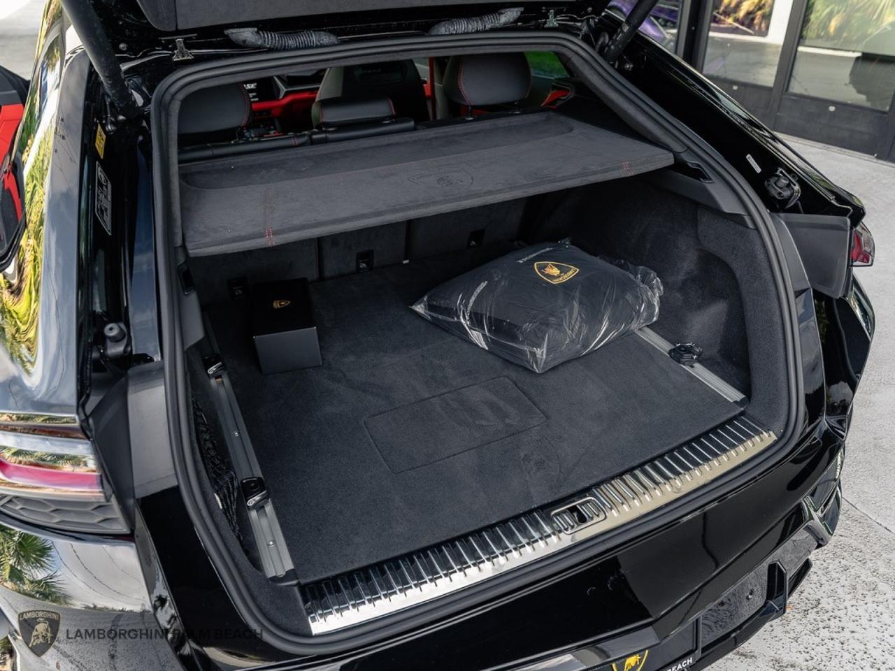 2025 Lamborghini Urus SE West Palm Beach FL