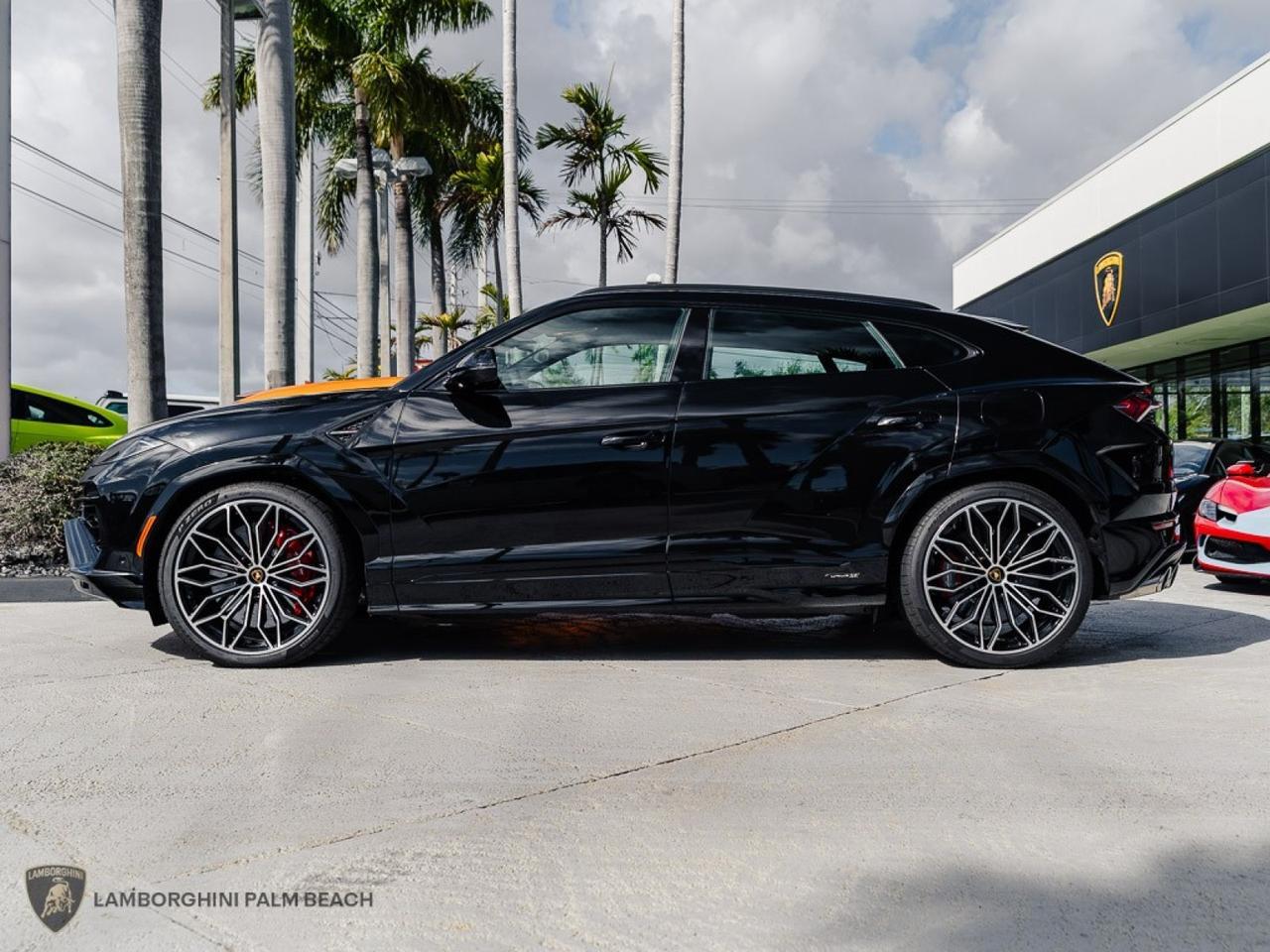 2025 Lamborghini Urus SE West Palm Beach FL
