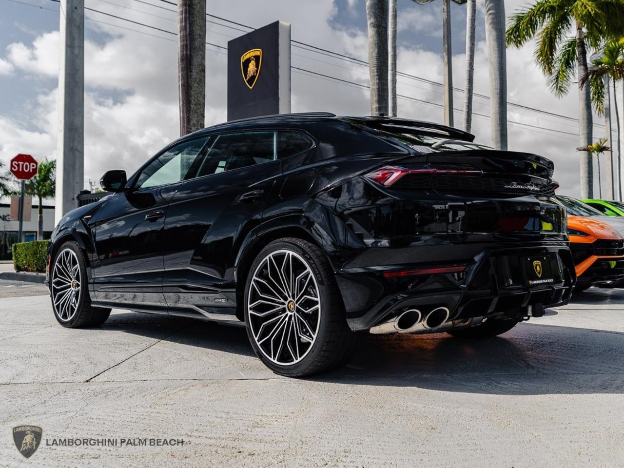 2025 Lamborghini Urus SE West Palm Beach FL
