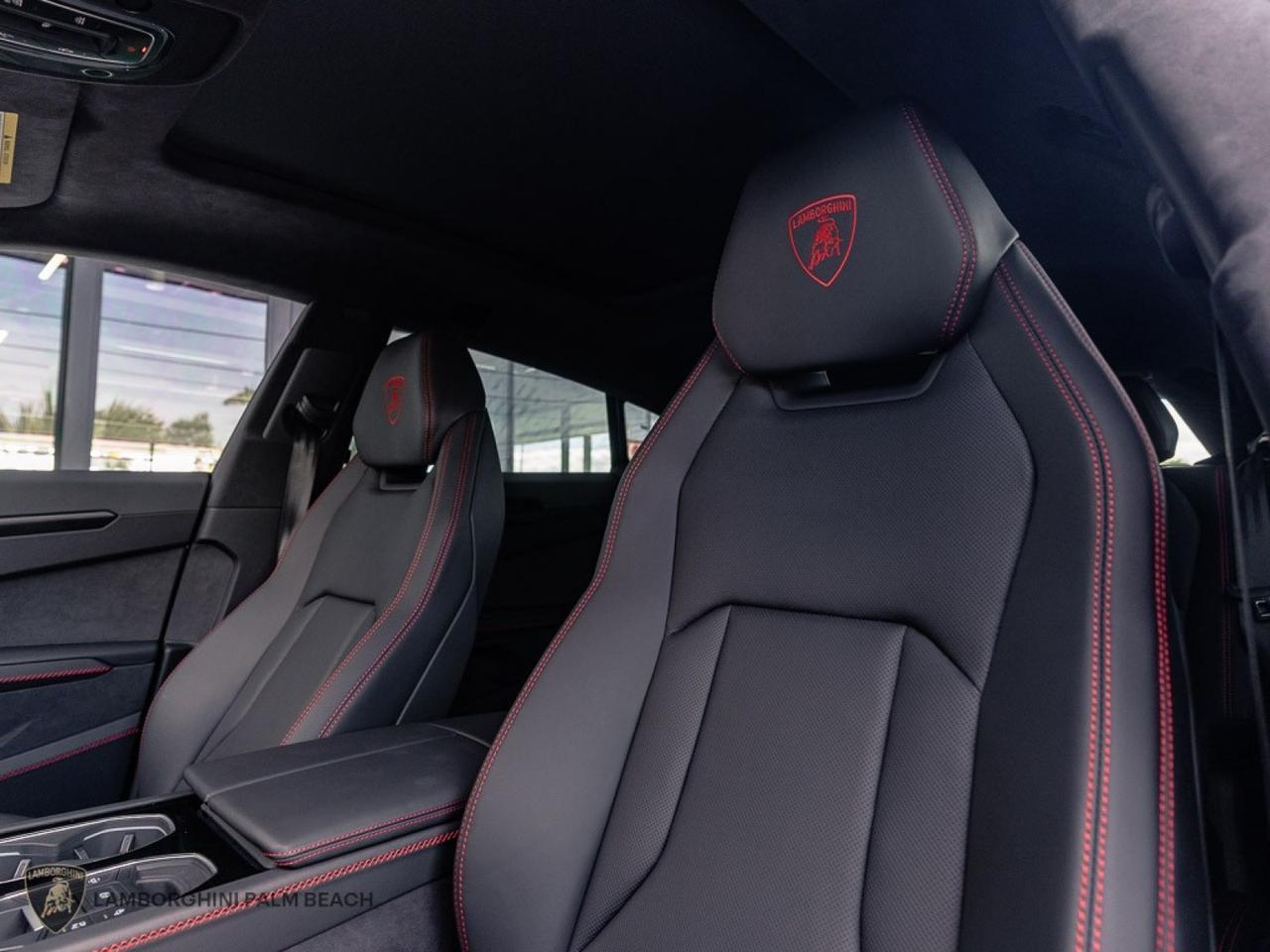 2025 Lamborghini Urus SE West Palm Beach FL