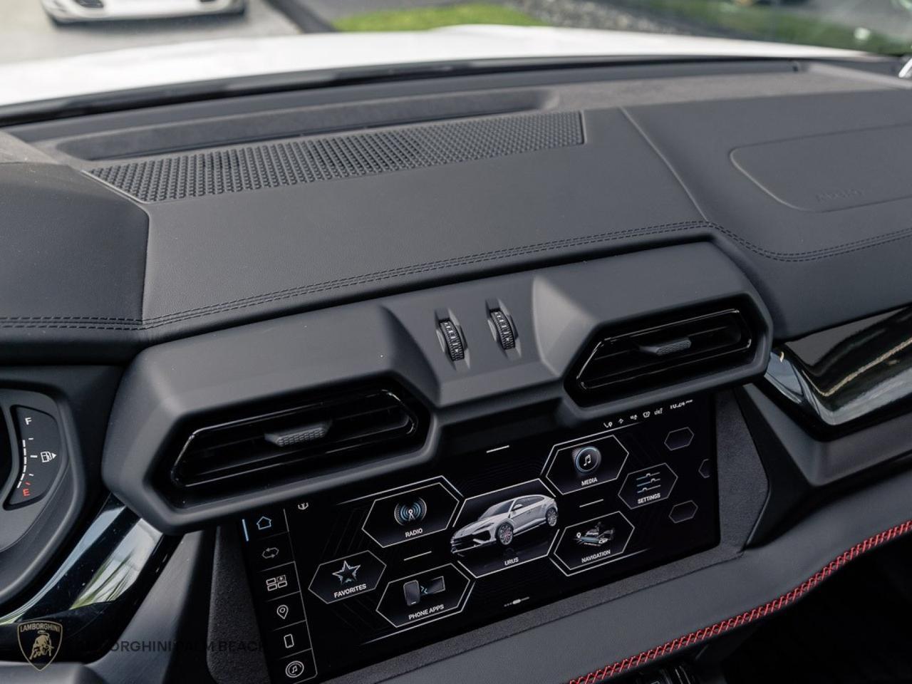 2025 Lamborghini Urus SE West Palm Beach FL