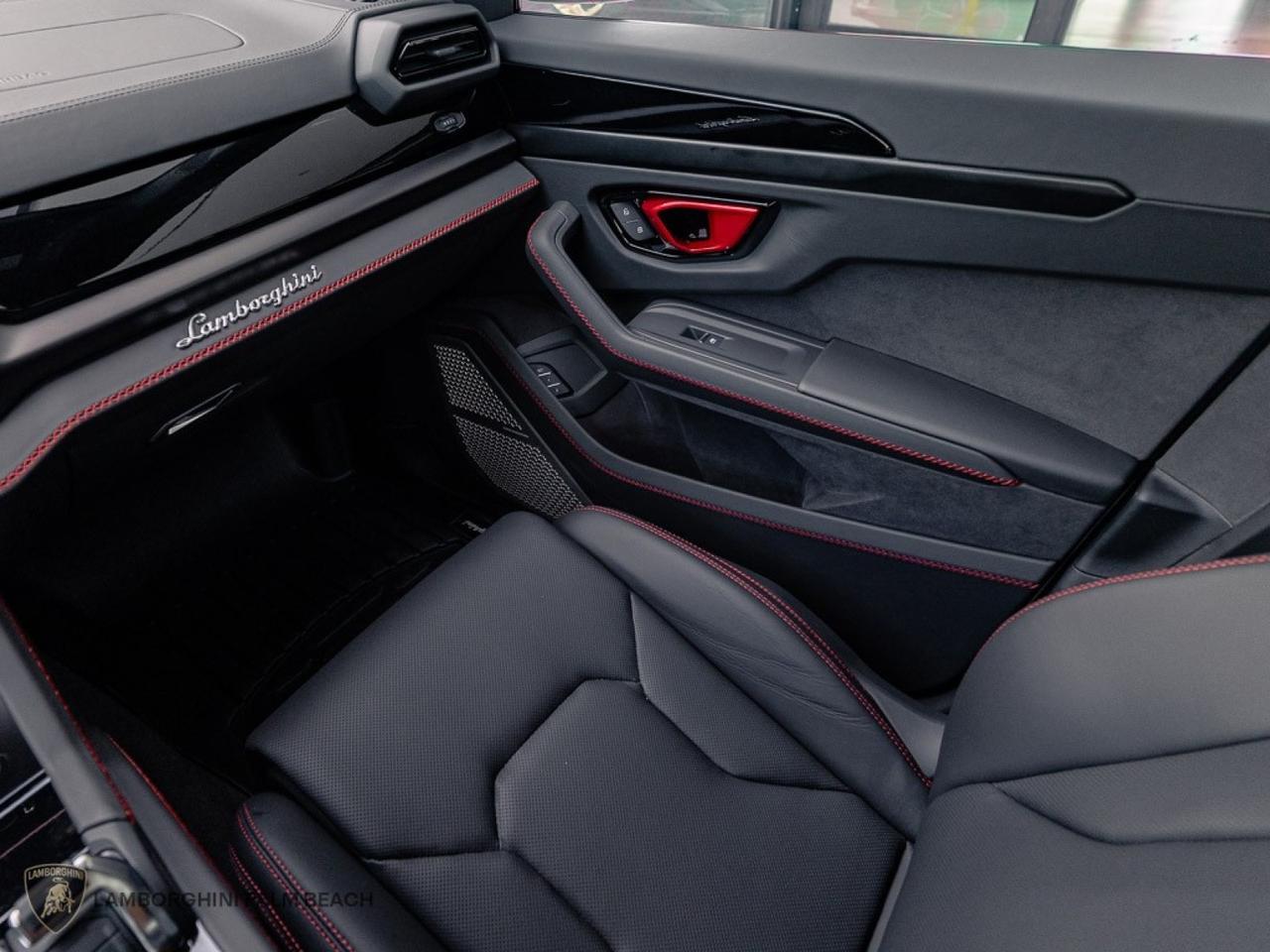 2025 Lamborghini Urus SE West Palm Beach FL