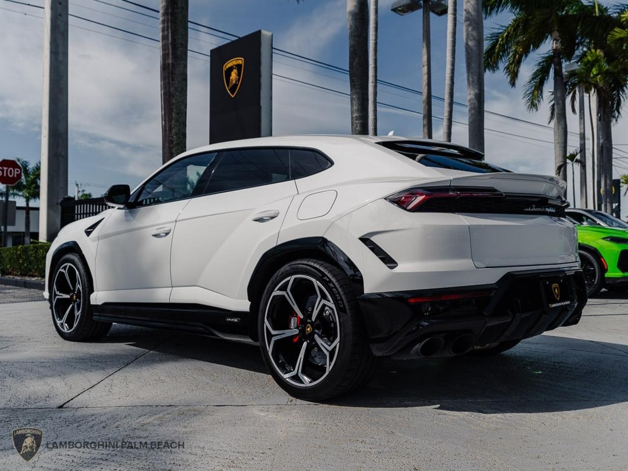 2025 Lamborghini Urus SE West Palm Beach FL