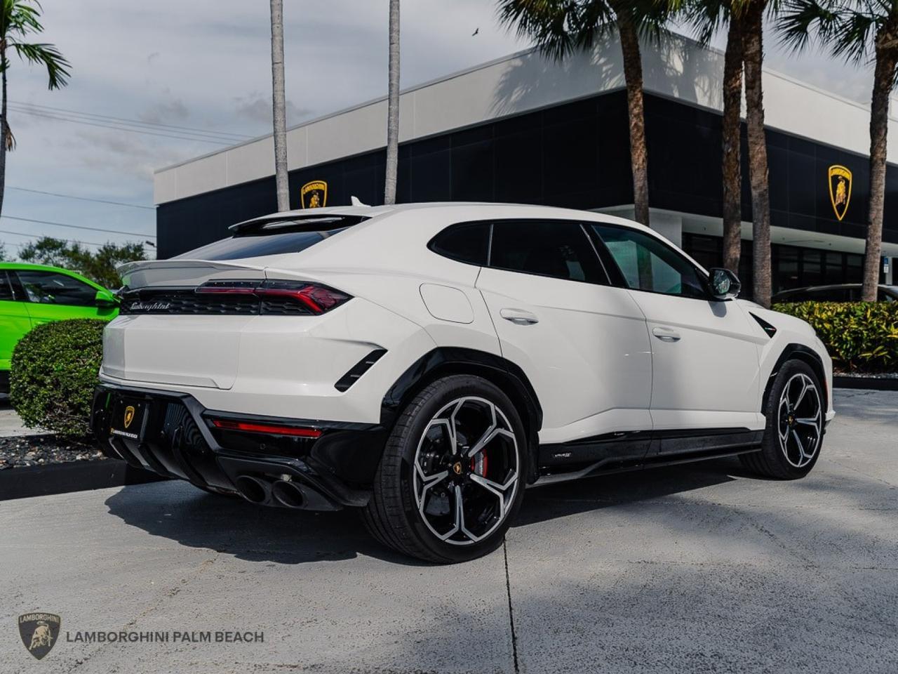 2025 Lamborghini Urus SE West Palm Beach FL