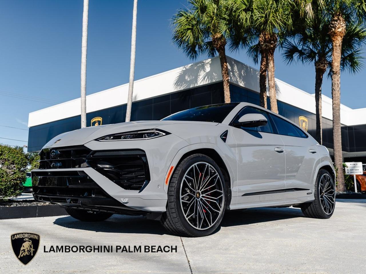2025 Lamborghini Urus SE