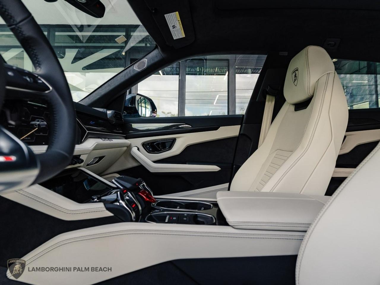2025 Lamborghini Urus SE West Palm Beach FL