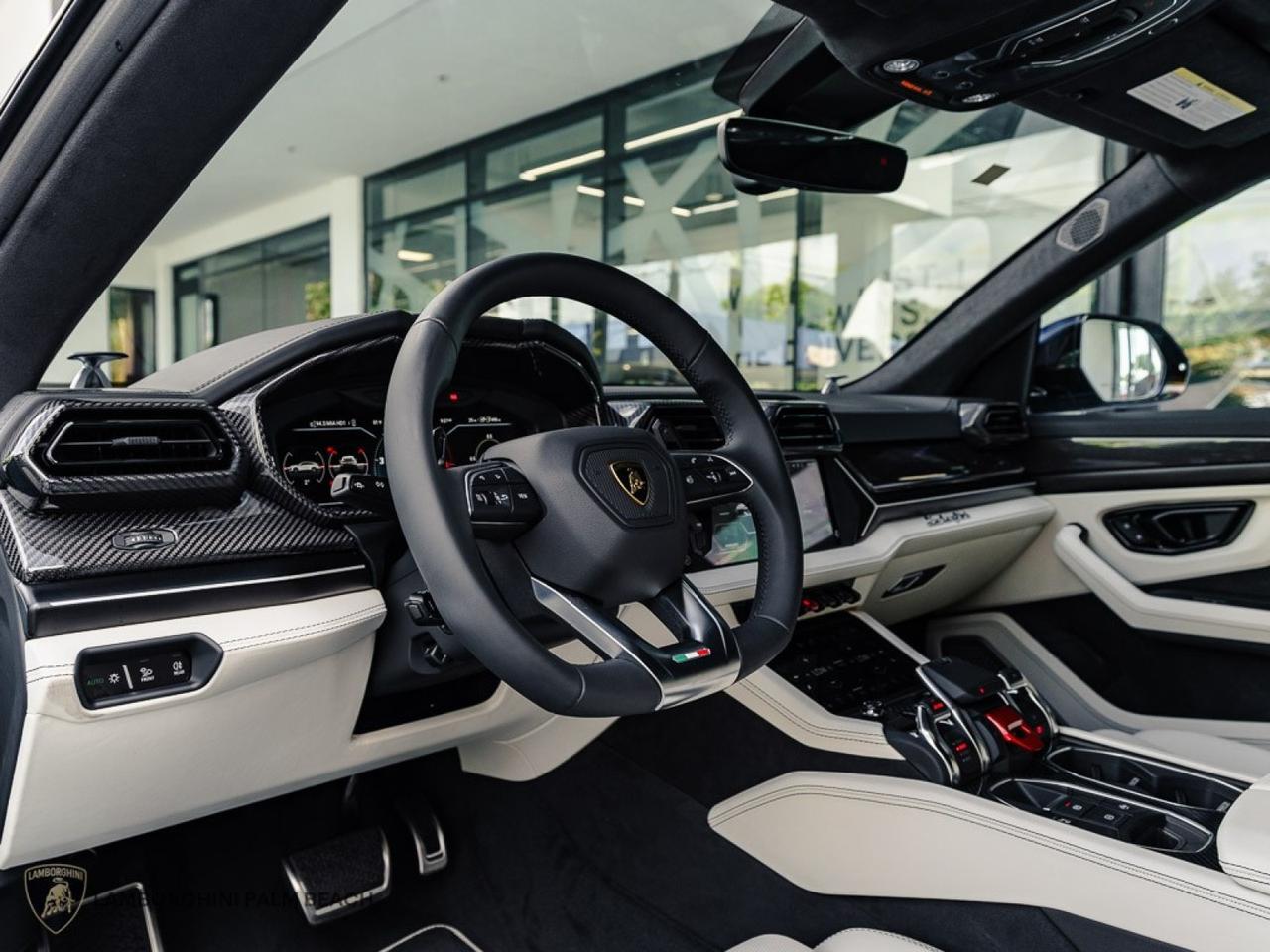 2025 Lamborghini Urus SE West Palm Beach FL