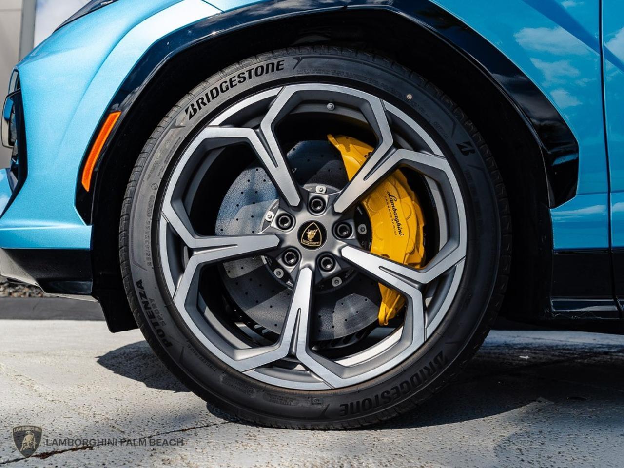 2025 Lamborghini Urus SE West Palm Beach FL
