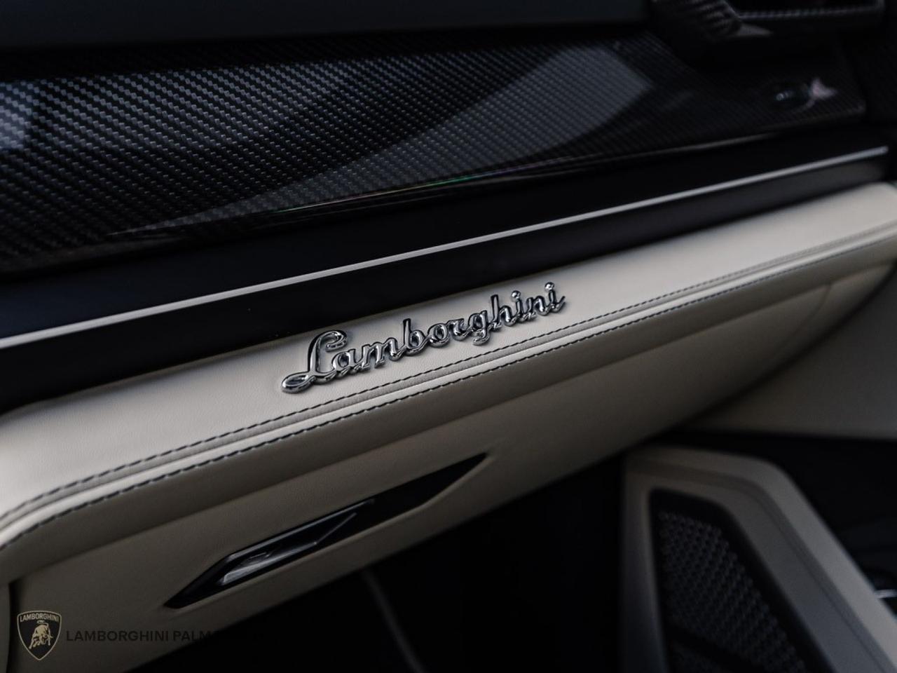 2025 Lamborghini Urus SE West Palm Beach FL