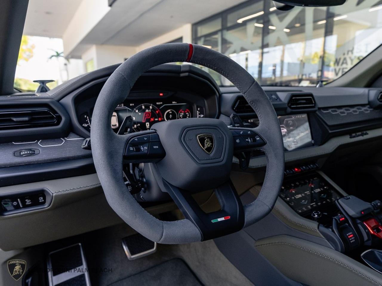 2025 Lamborghini Urus SE West Palm Beach FL