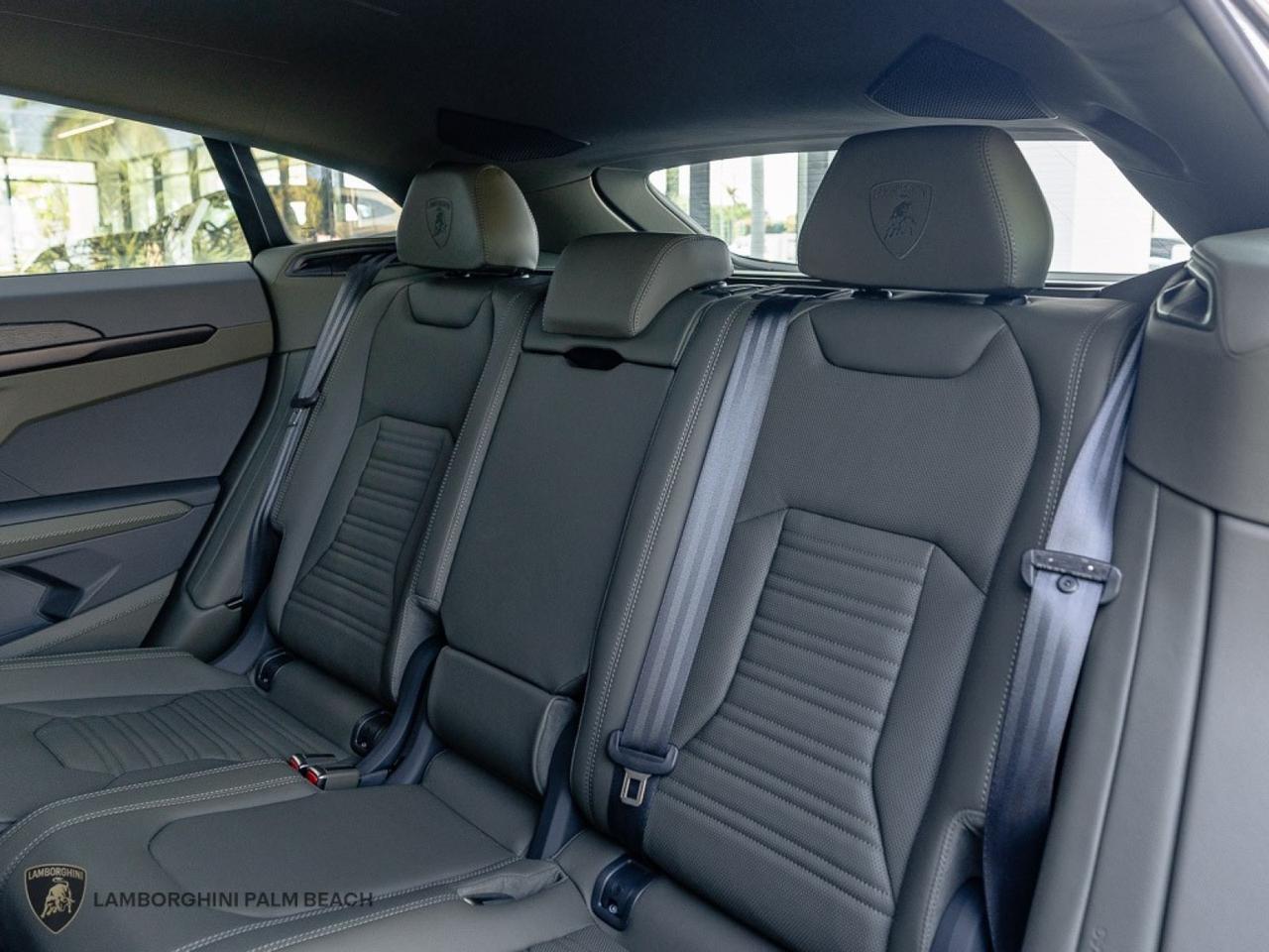 2025 Lamborghini Urus SE West Palm Beach FL