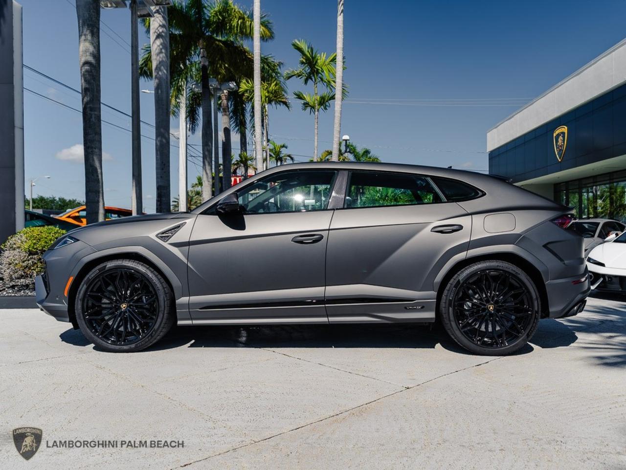 2025 Lamborghini Urus SE West Palm Beach FL