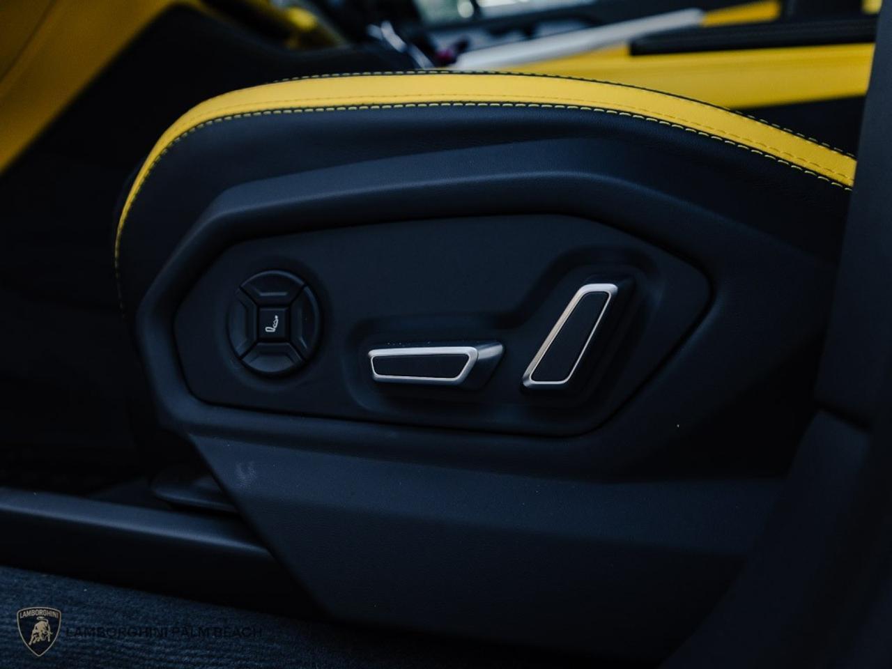 2025 Lamborghini Urus SE West Palm Beach FL