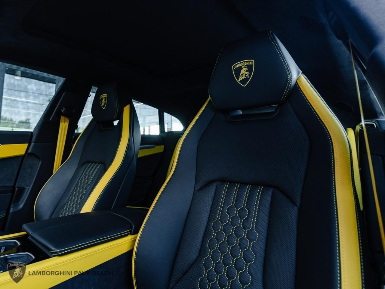 2025 Lamborghini Urus SE West Palm Beach FL