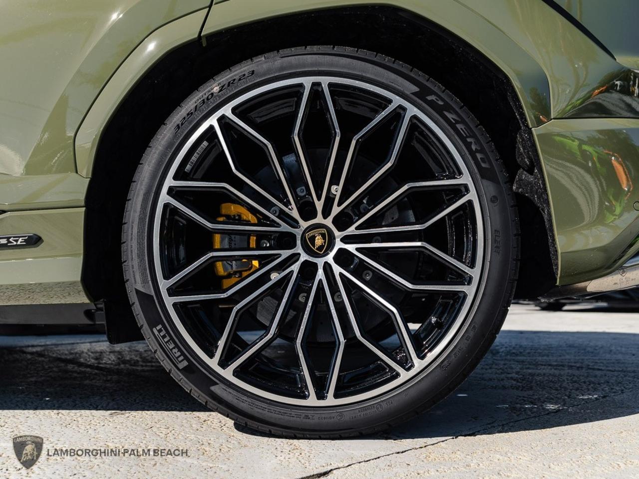 2025 Lamborghini Urus SE West Palm Beach FL